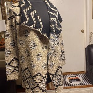 FULL TILT WOMEN,S CARDIGAN size M